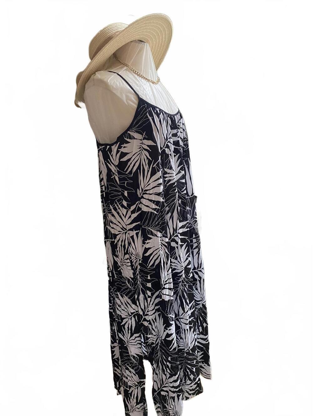 Joyspun Black and White Leaf Print Spaghetti Strap Dress 3X - Picture 4 of 12